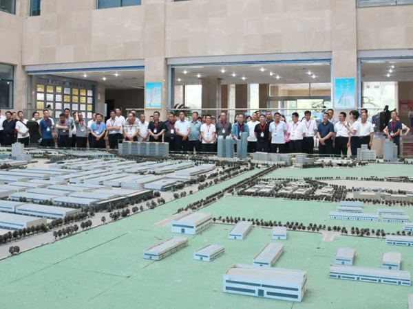 20250326212628992899 山东大学经济研究院带领培训班人员莅临集团冠威园区参观学习